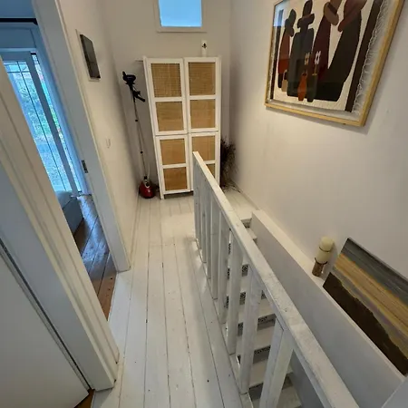 Blau Haus Townhouse Ferienhaus *